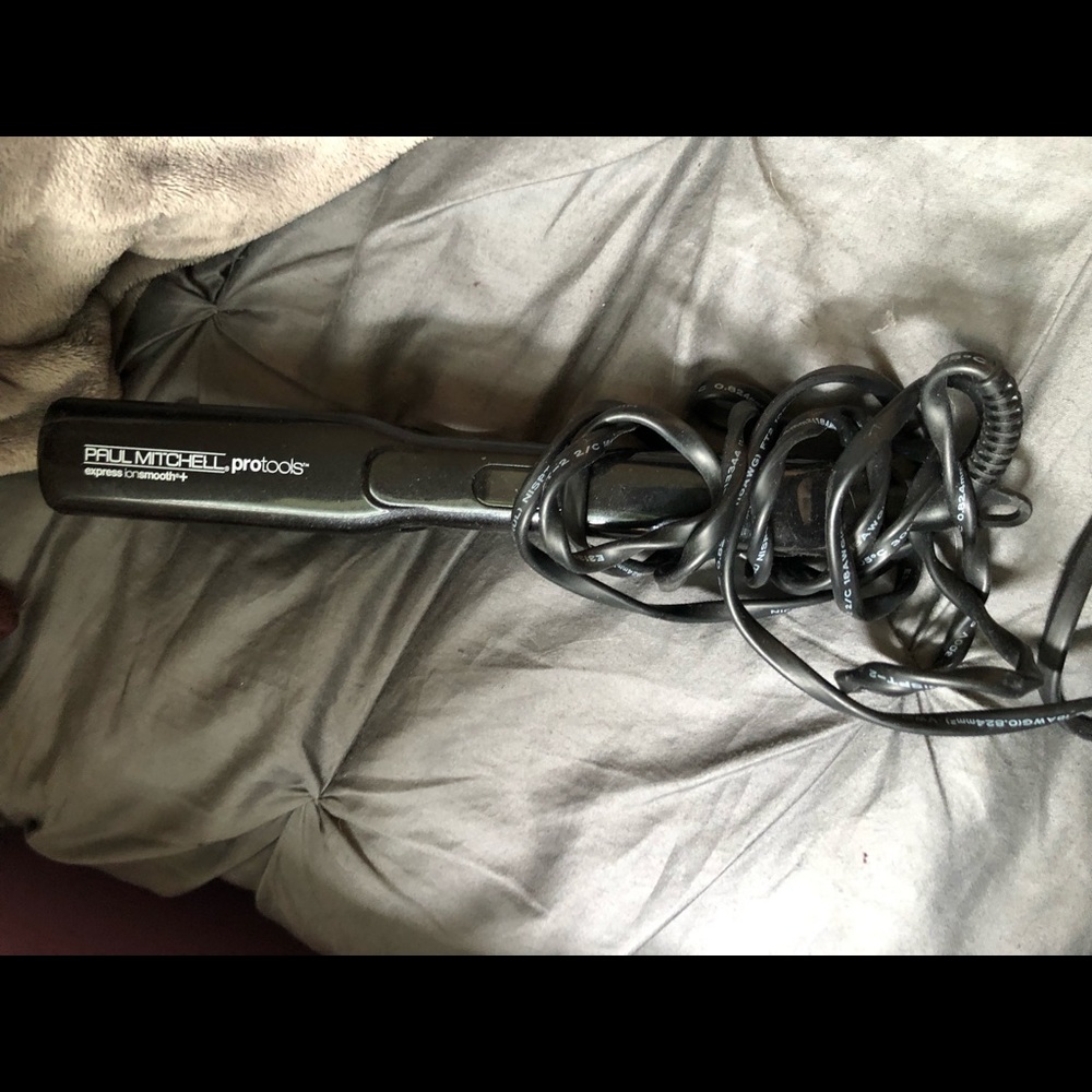 Paul Mitchell straightener